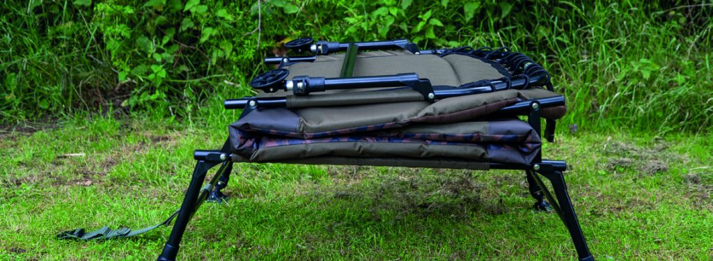 SKILLS CAMO BEDCHAIR FOLDED