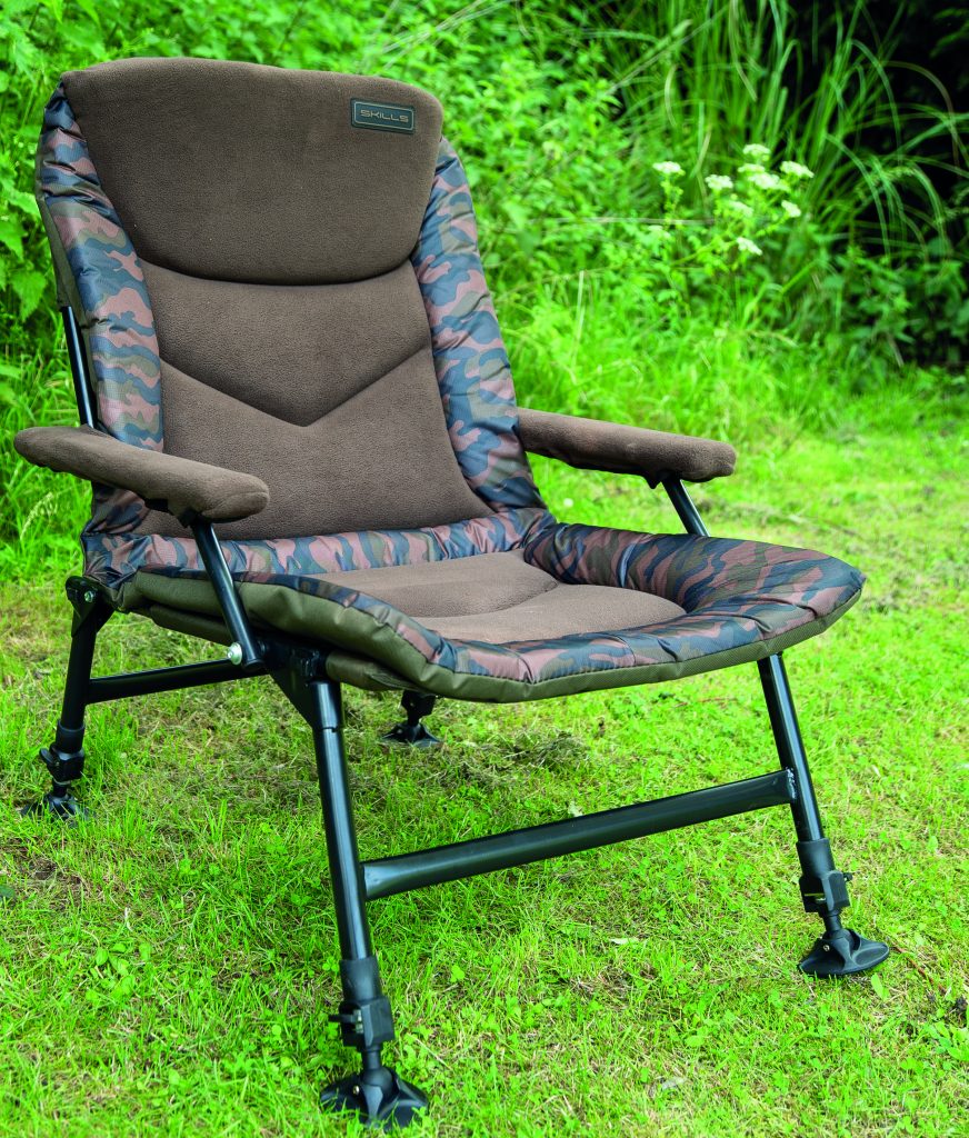 SKILLS CAMO CARP ARM CHAIR